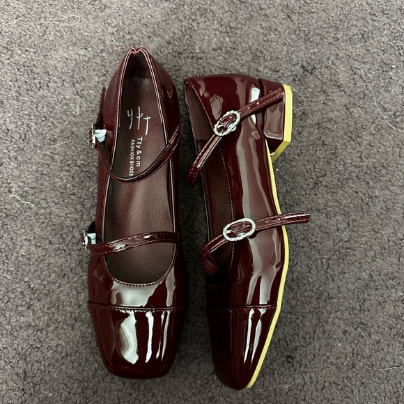 Burgundy Red Mary Jane Ballet Flats - Picture 3 of 12